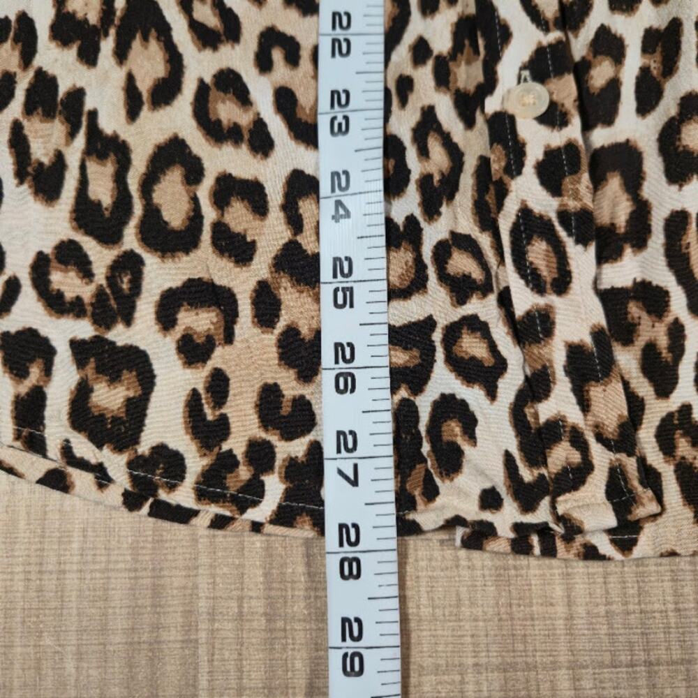 Chico's Womens Animal Print Button Up Top Size Medium Tan/Black Preppy Bohemian - Picture 5 of 6